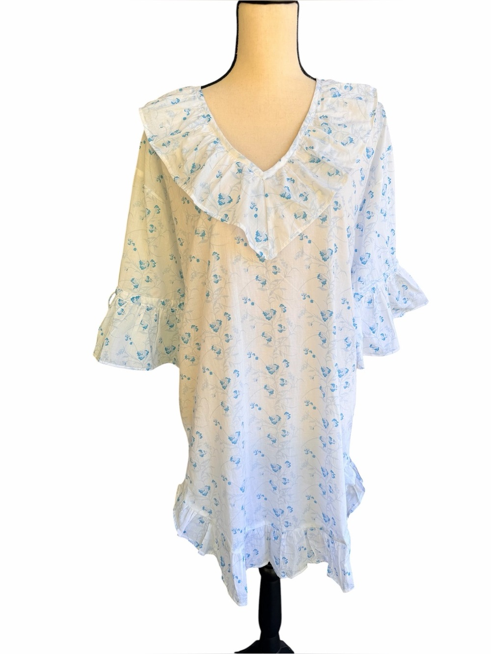 LENORA White Blue Floral Lily Ruffle Nightshirt Nightgown Cotton Size Medium